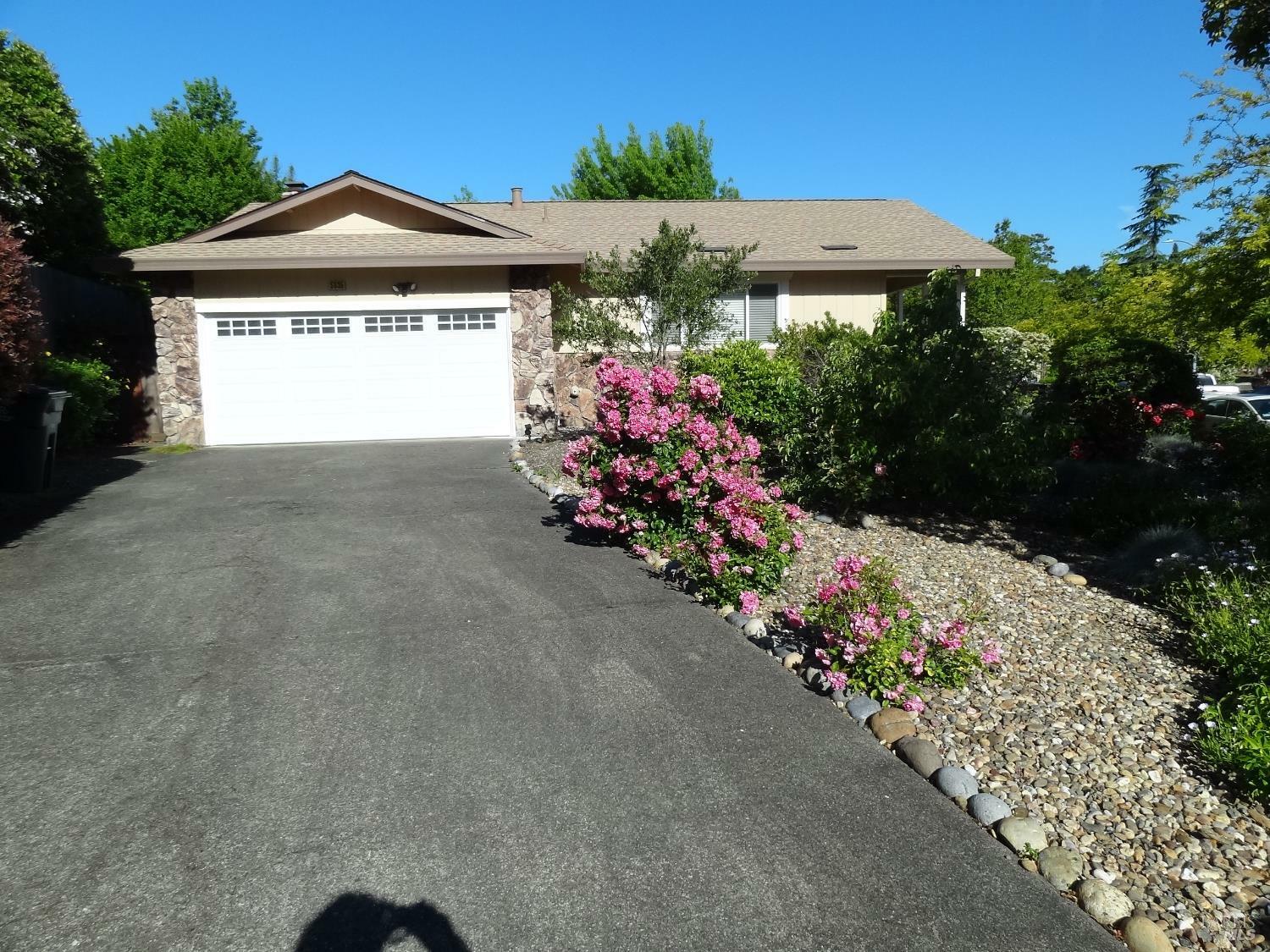 Property Photo: 5535 El Encanto Circle CA 95409