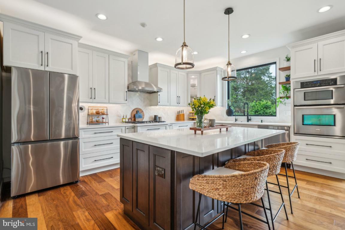 Property Photo:  42004 Donnington Place  VA 20148 