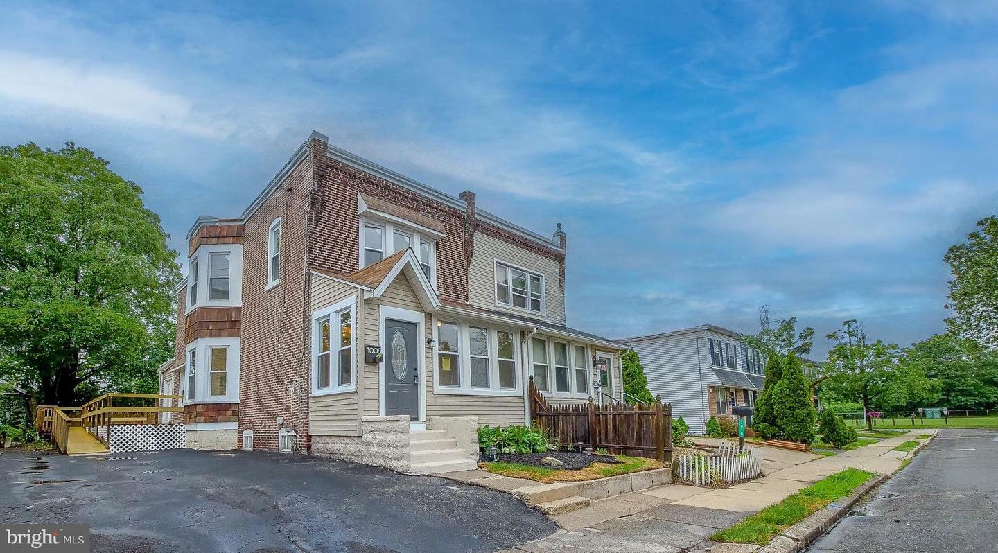 1008 McClenahan Terrace  Marcus Hook PA 19061 photo