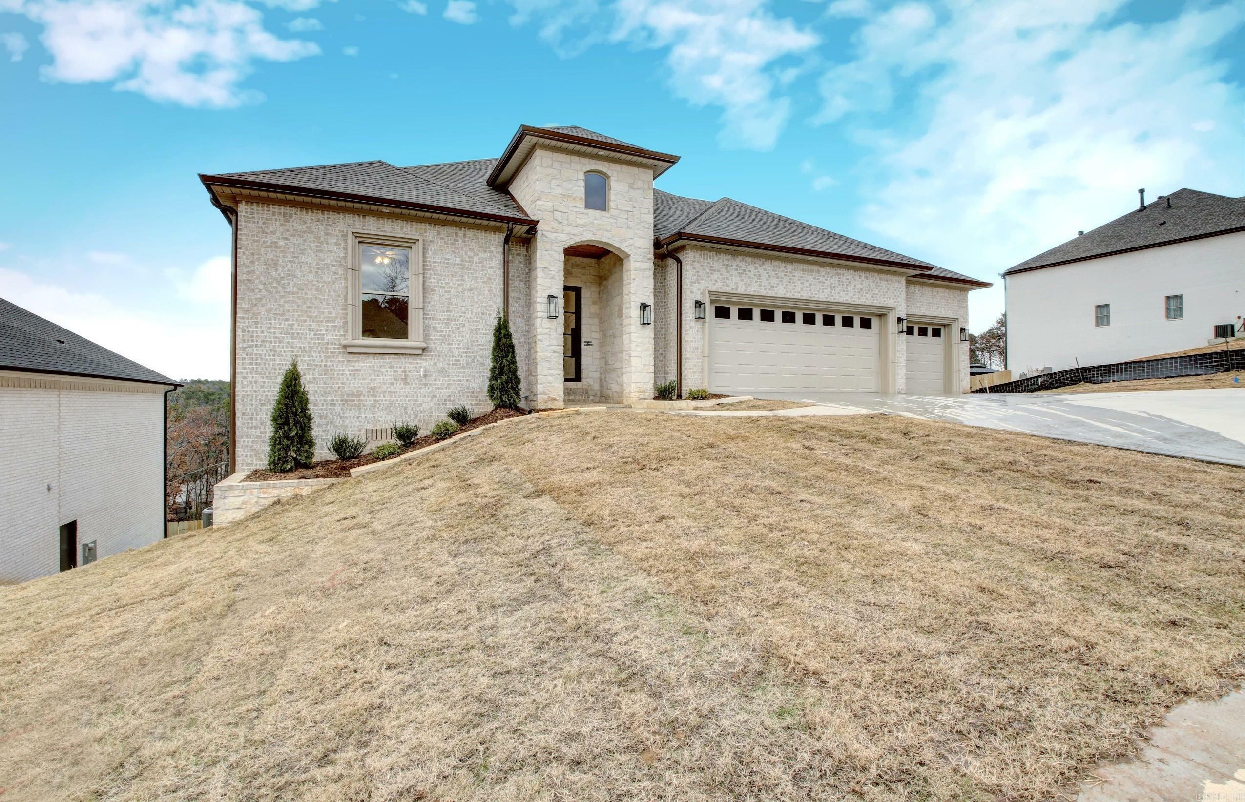 Property Photo: 173 Maumelle Valley Drive AR 72113