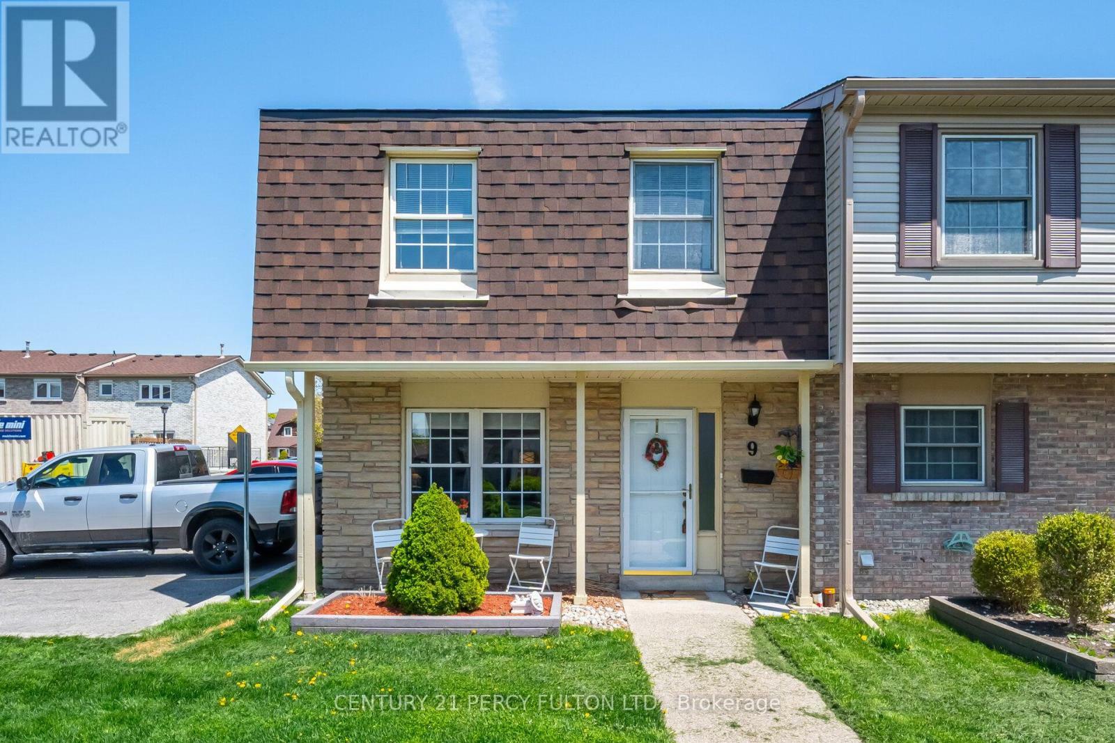 Property Photo: 580 Eyer Drive 9 ON L1W 3B7