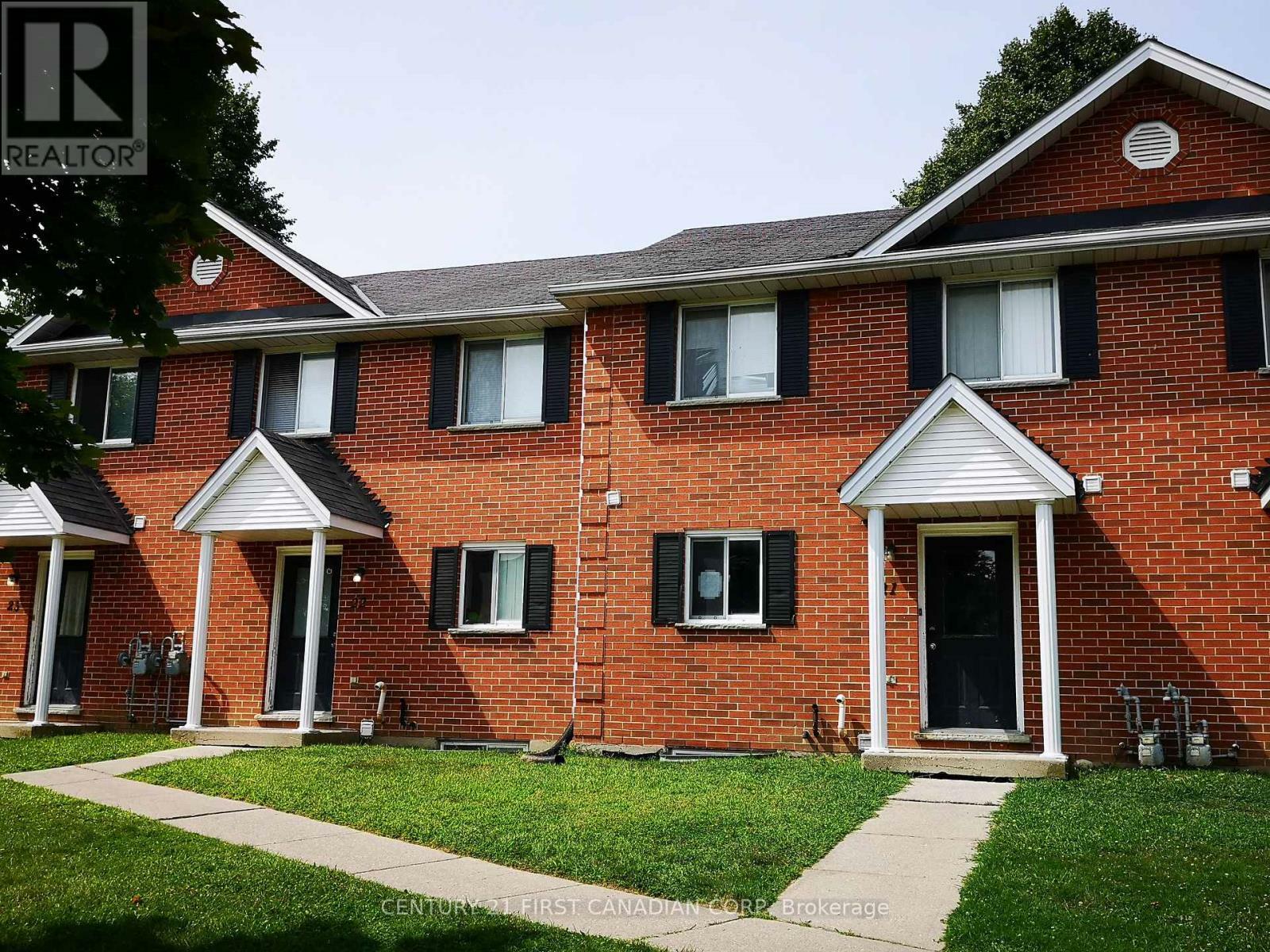 Photo de la propriété: 190 Fleming Drive 21 ON N5V 5B8