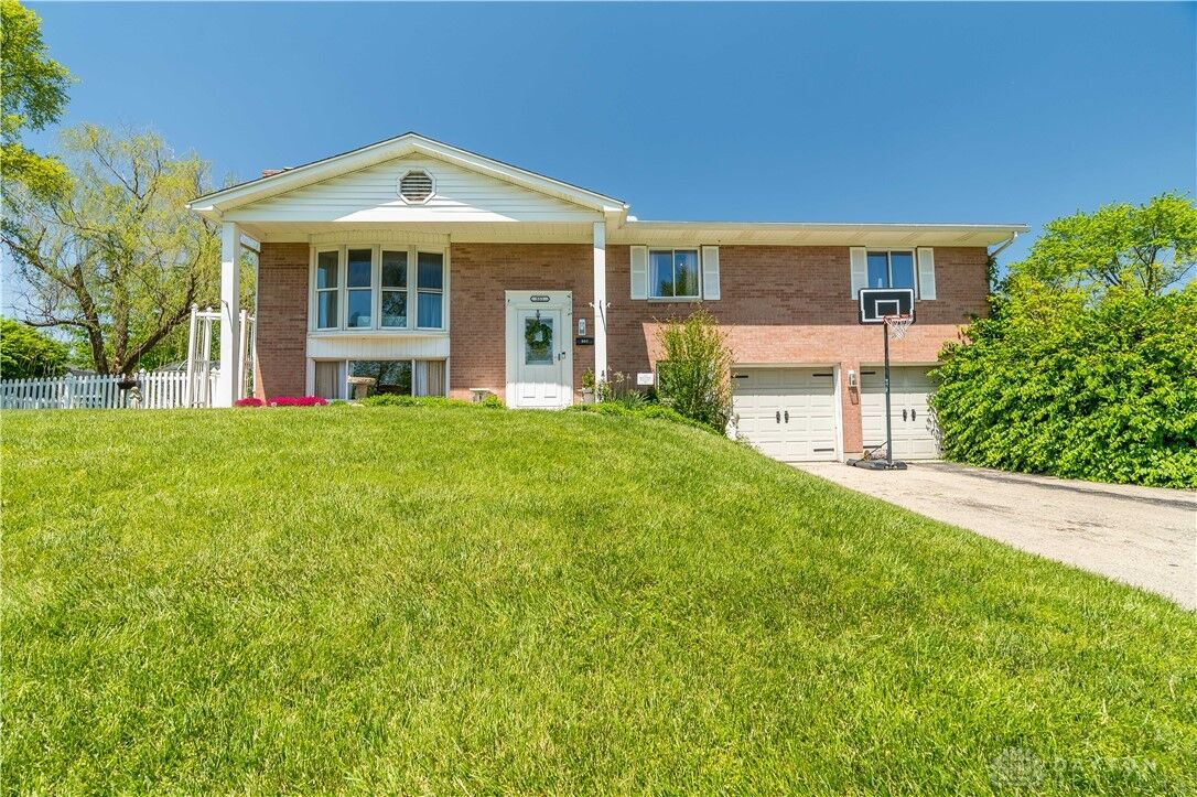 Property Photo: 551 Crestgrove Avenue OH 45377