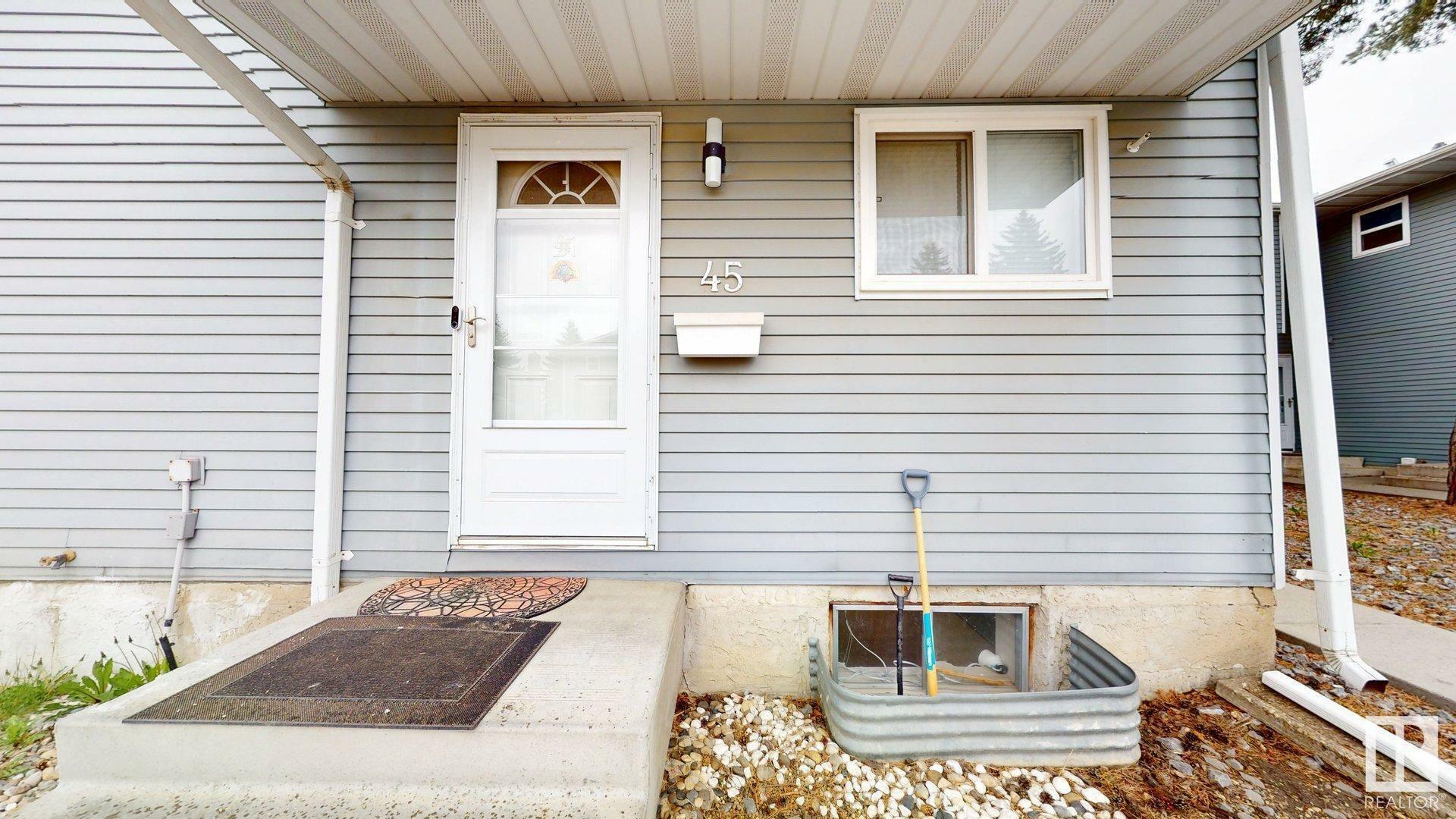Photo de la propriété:  4403 Riverbend Road NW 45  AB T6H 5S9 