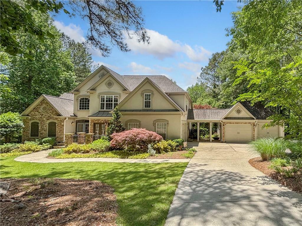 Property Photo: 8170 Hurakan Creek Crossing GA 30028