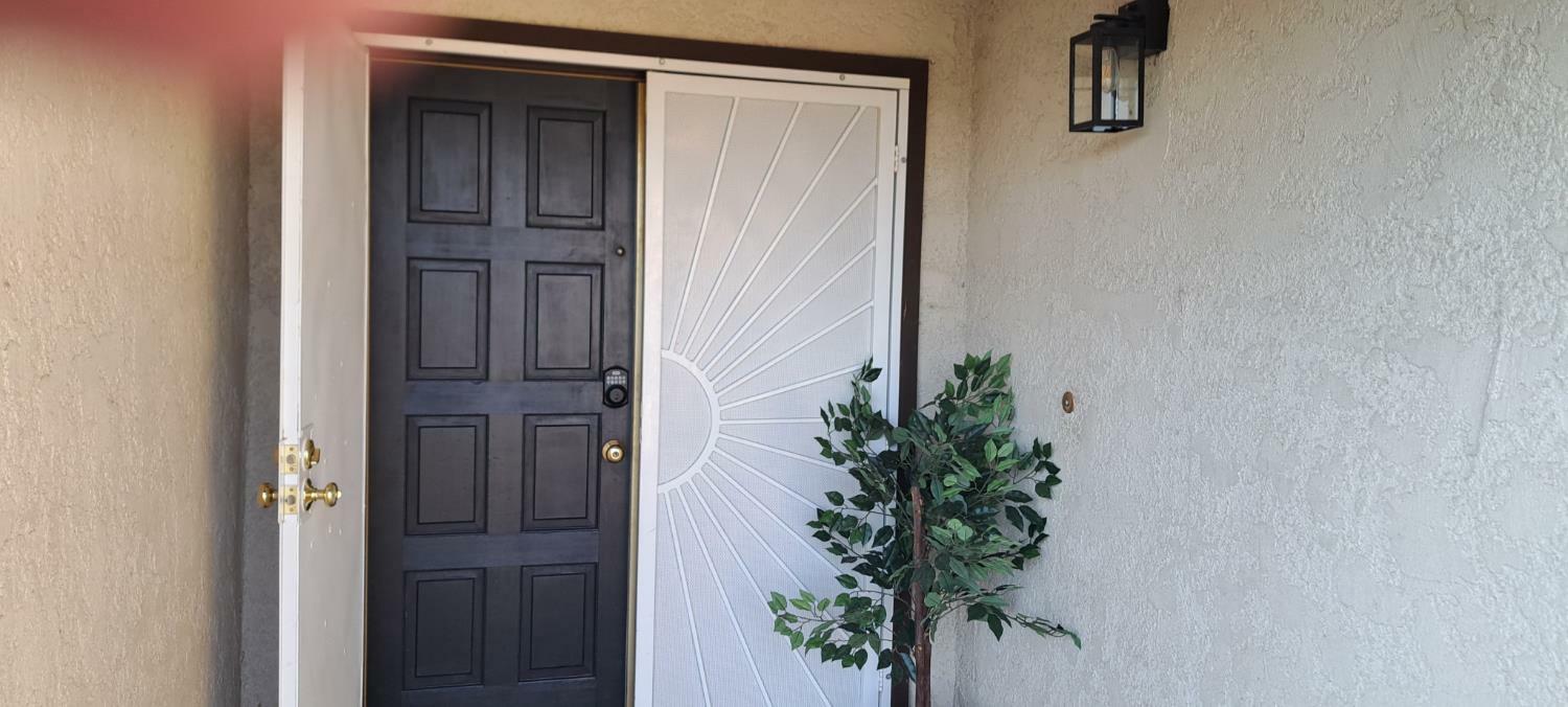 Property Photo: 1690 W Wall Lane CA 93257