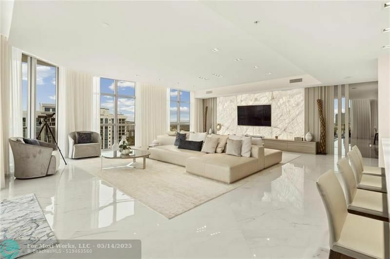 Property Photo: 17301 Biscayne Blvd Ph 9 FL 33160