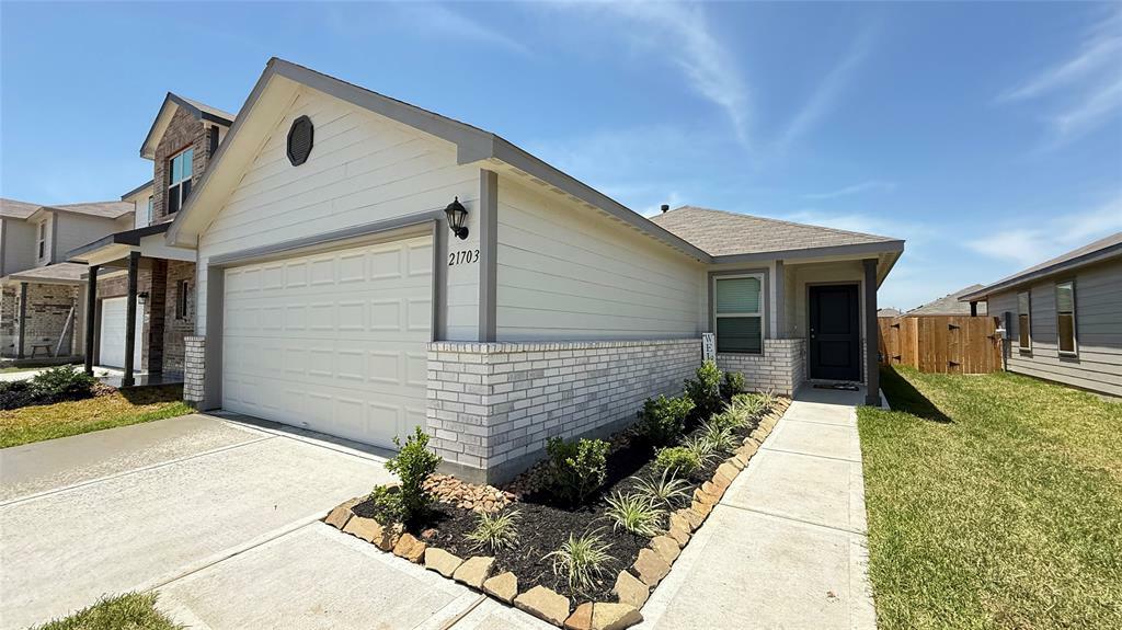 Property Photo: 21703 Cottonwood Meadows Trl TX 77484