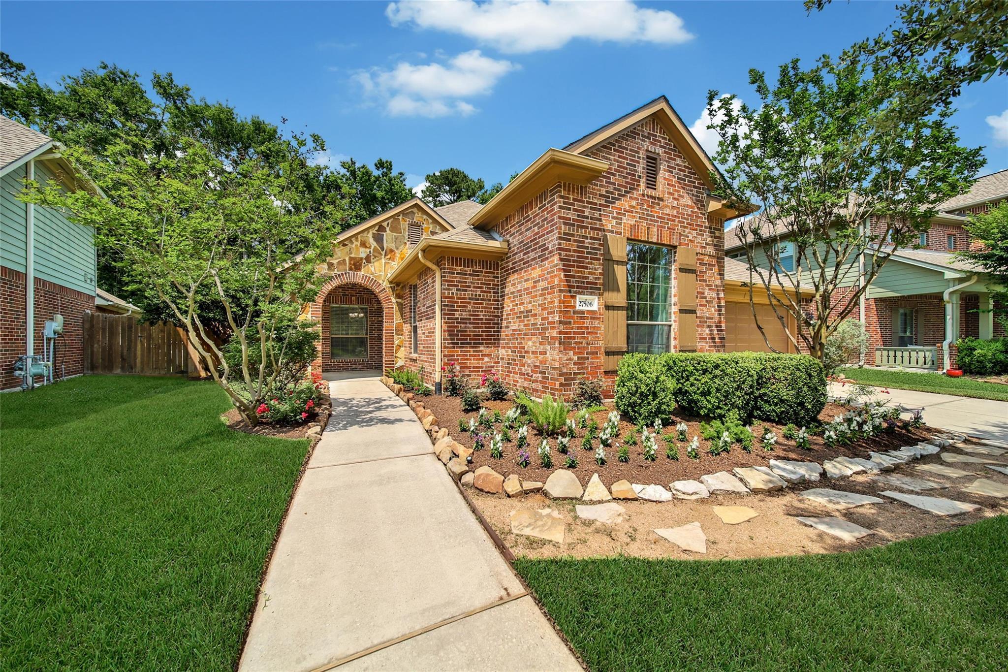 Property Photo: 27506 Colin Springs Lane TX 77386