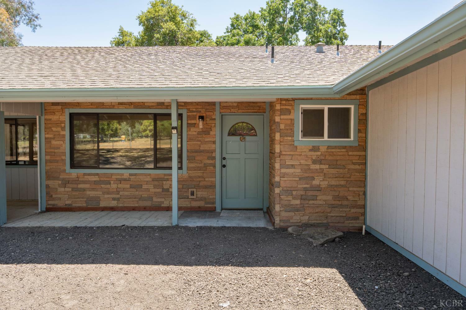 Property Photo: 47517 Rd 200 CA 93645