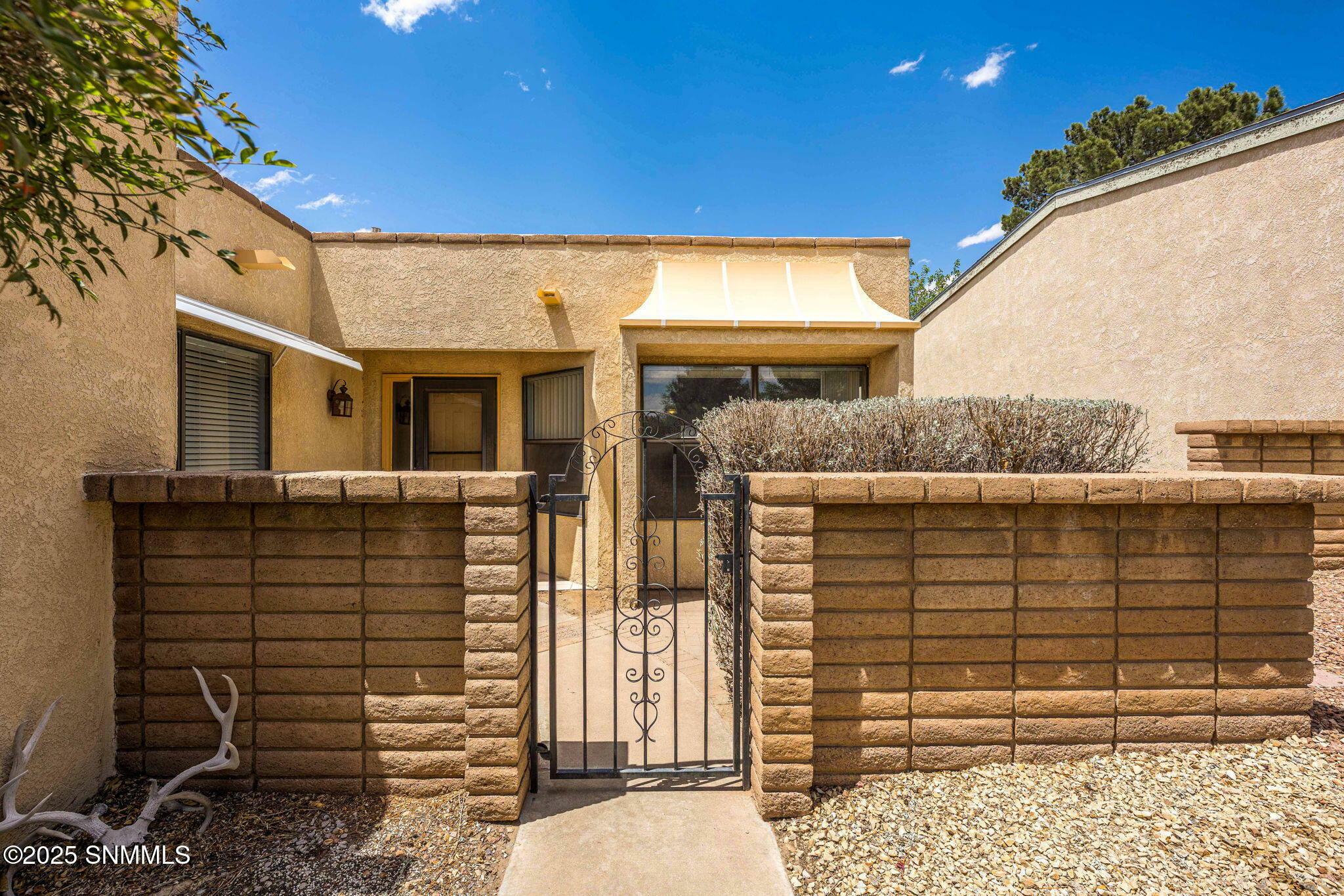 Property Photo: 2131 Sagecrest Avenue NM 88011