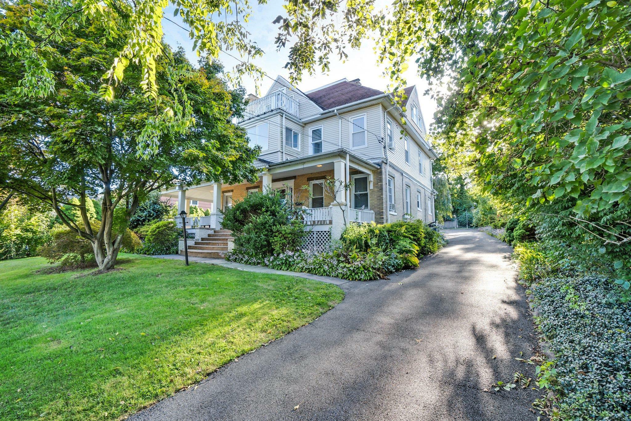 Property Photo: 134 Old Mamaroneck Road NY 10605