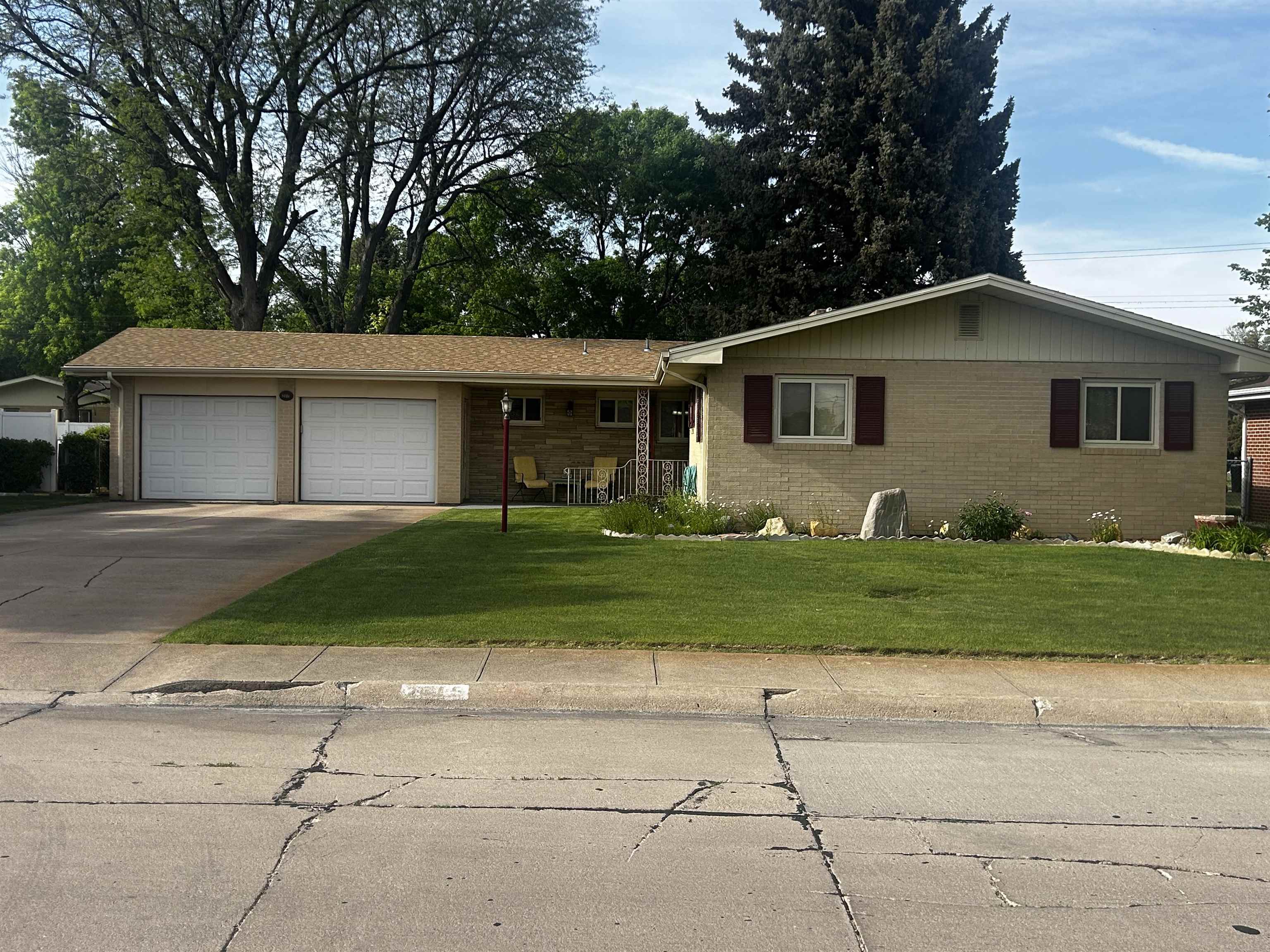 Property Photo: 2015 W D NE 69101