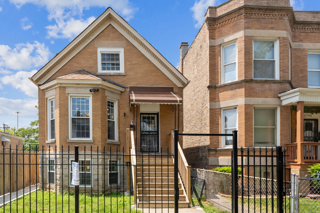 Property Photo: 6748 S Wabash Avenue IL 60637