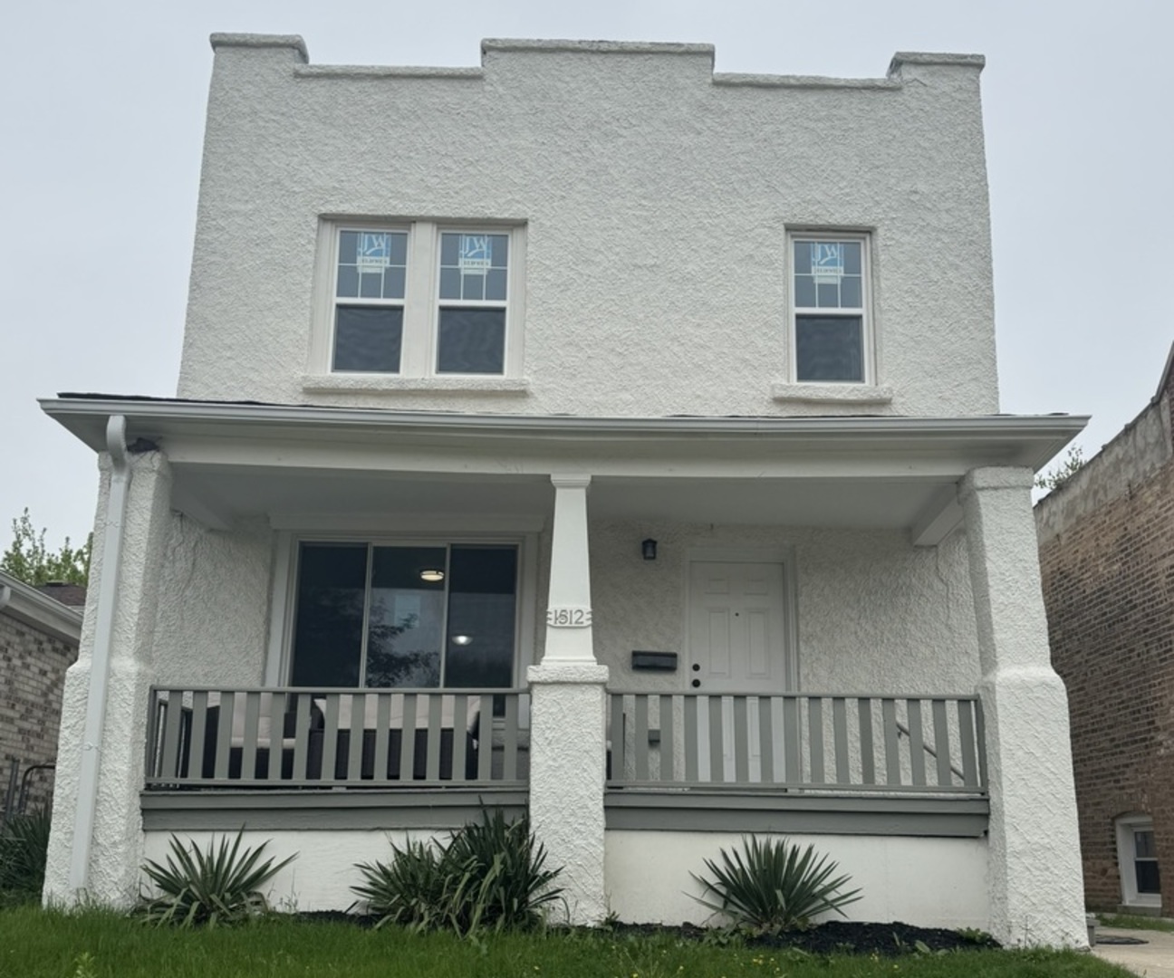Property Photo: 1512 Lombard Avenue 1 IL 60402