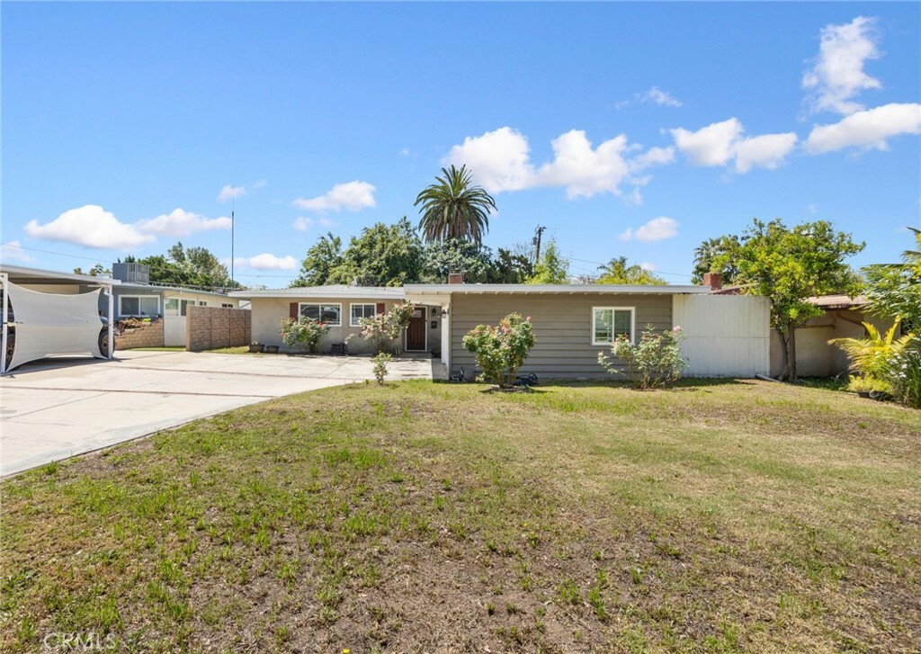 Property Photo: 810 W Route 66 CA 91740