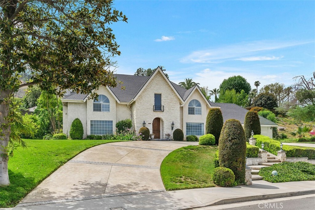 Property Photo: 2484 Chauncy Place CA 92506