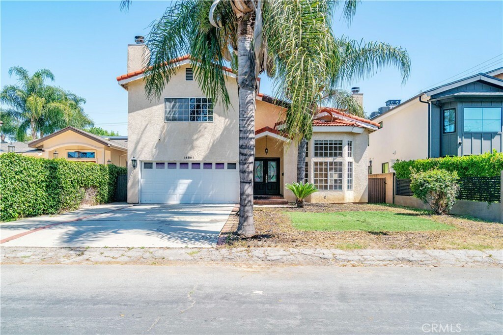 Property Photo: 14807 Otsego Street CA 91403