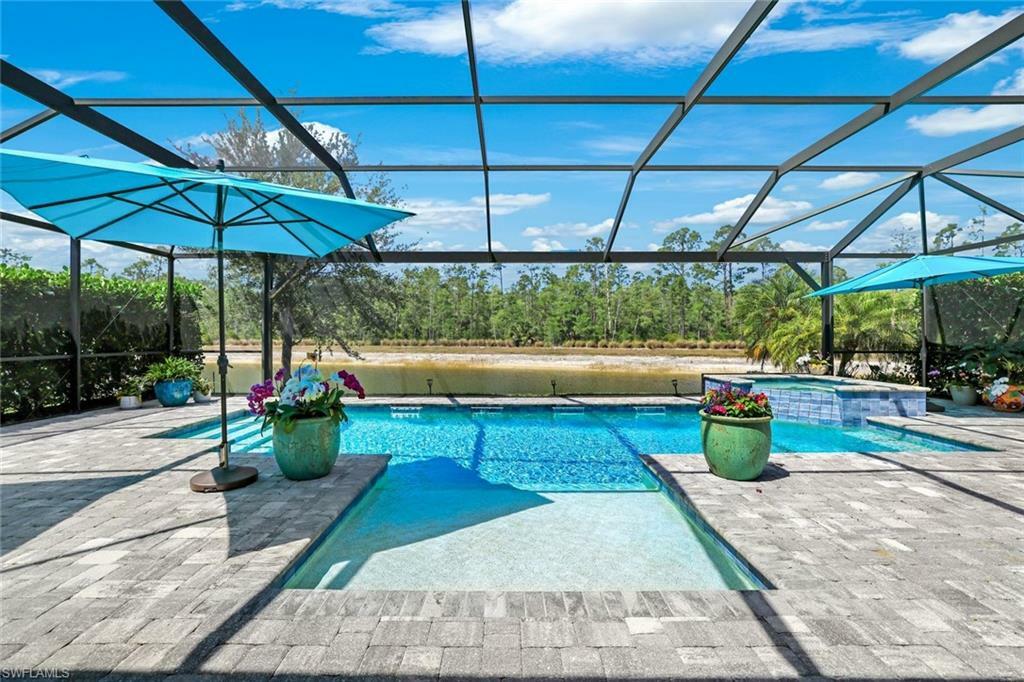 Property Photo: 7597 Blackberry Dr FL 34114