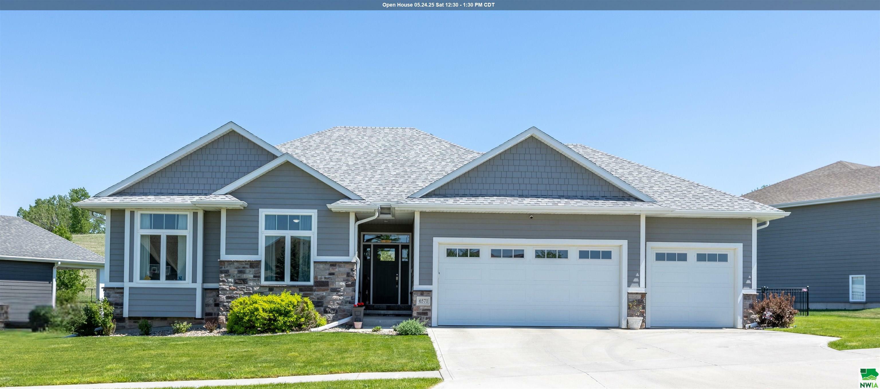 6571 Palm Valley Drive  Sioux City IA 51106 photo