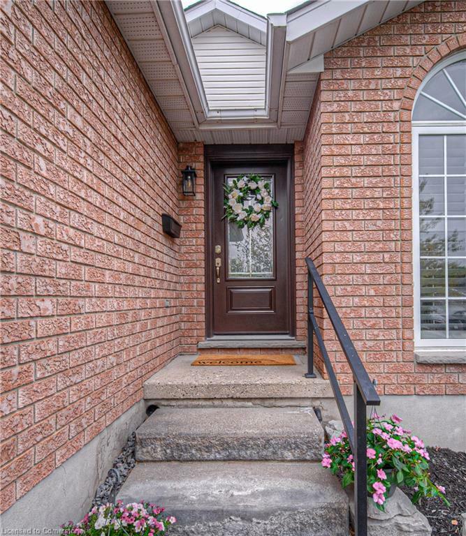 Property Photo: 210 Misty Court ON N2B 3V4
