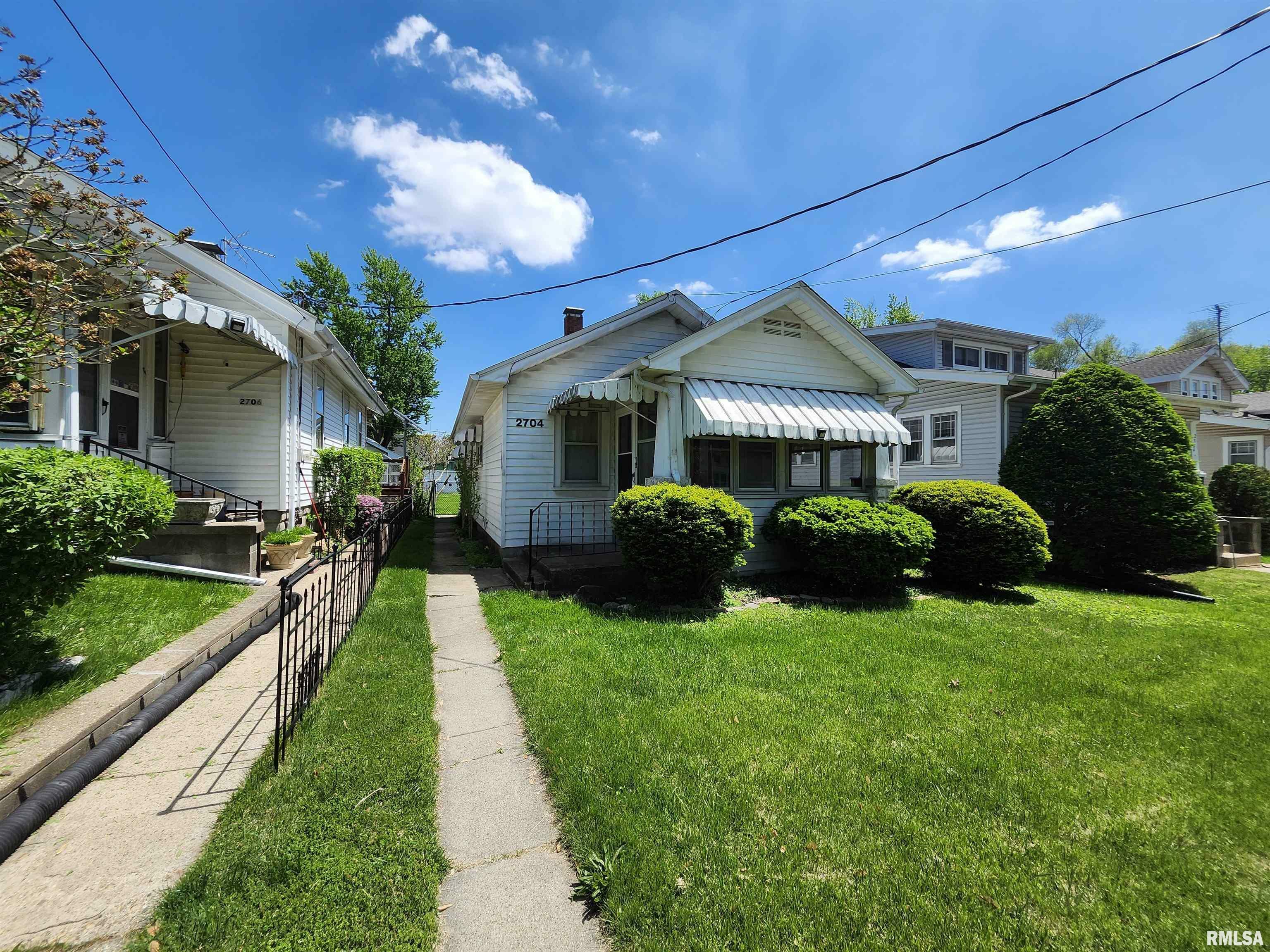 2704 Missouri Avenue  Peoria IL 61603 photo