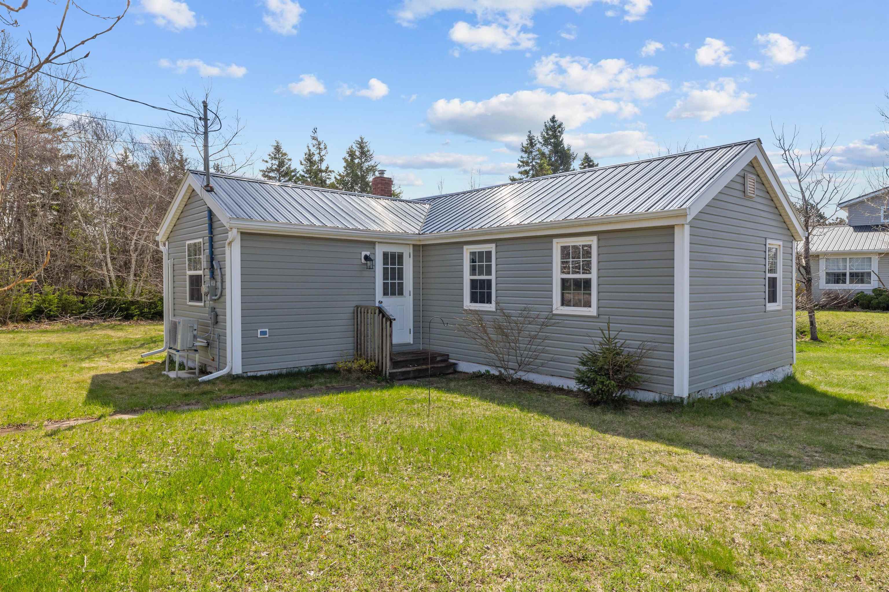 Property Photo: 7 Maple Street PE C0A 1S0