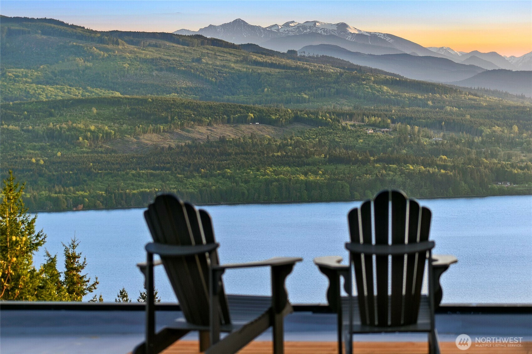 Property Photo: 440 Lane De Chantal WA 98368