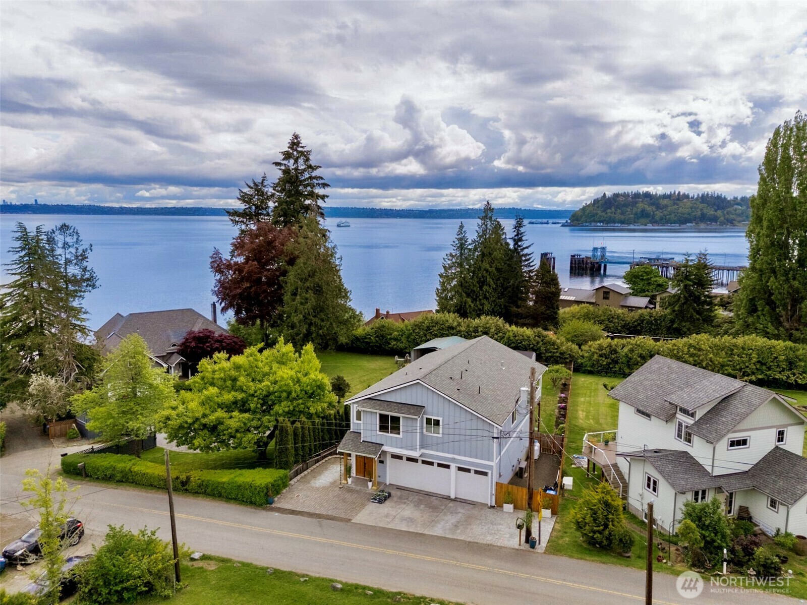 Property Photo: 3871 SE Cherry Street WA 98366
