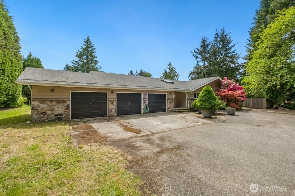Property Photo: 15701 161st Avenue NE WA 98072