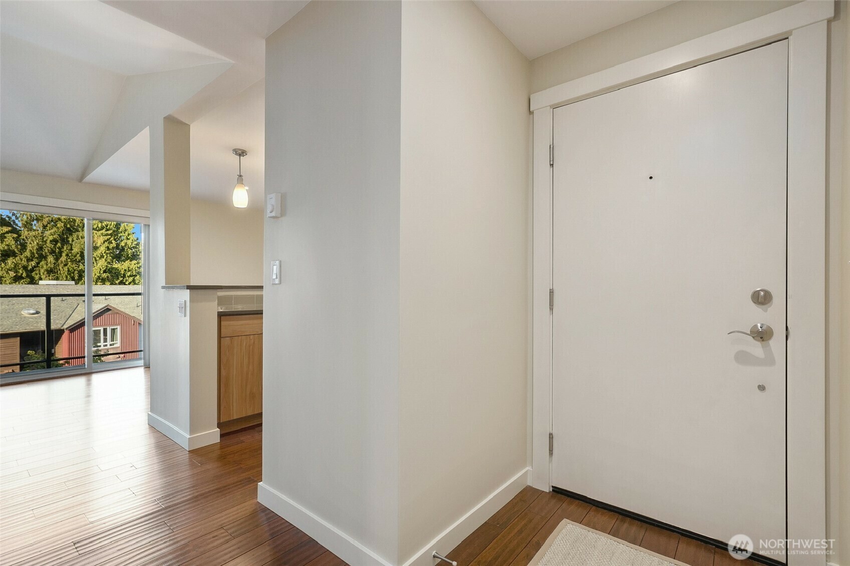 Property Photo: 15132 NE 82nd Street 301 WA 98052