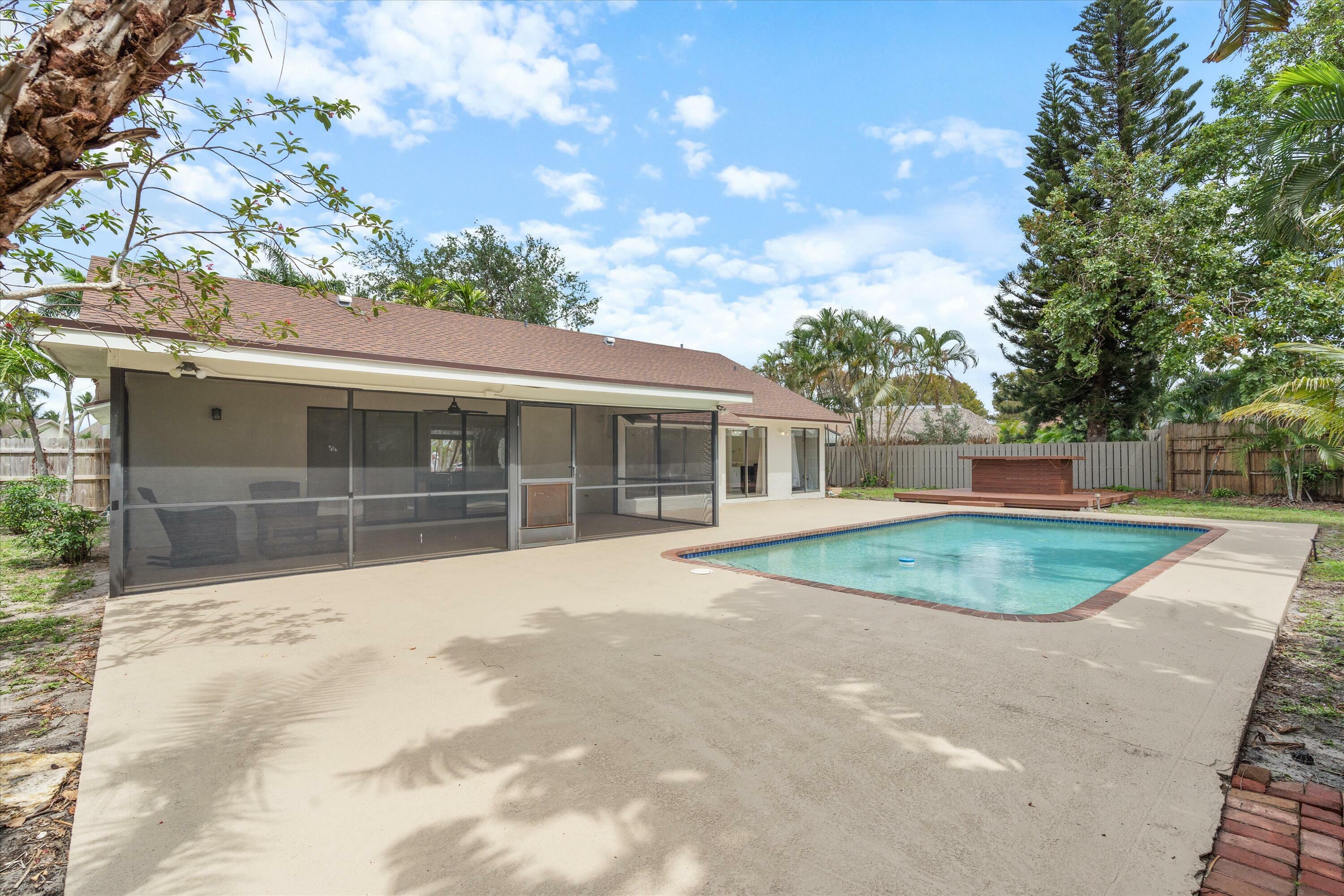 Property Photo: 1394 Gallinule Circle FL 33444