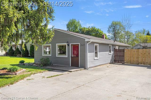 Property Photo: 2615 Culbertson Avenue MI 48307