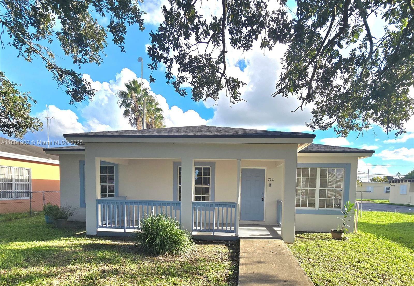 712 SW 6 St  Homestead FL 33030 photo