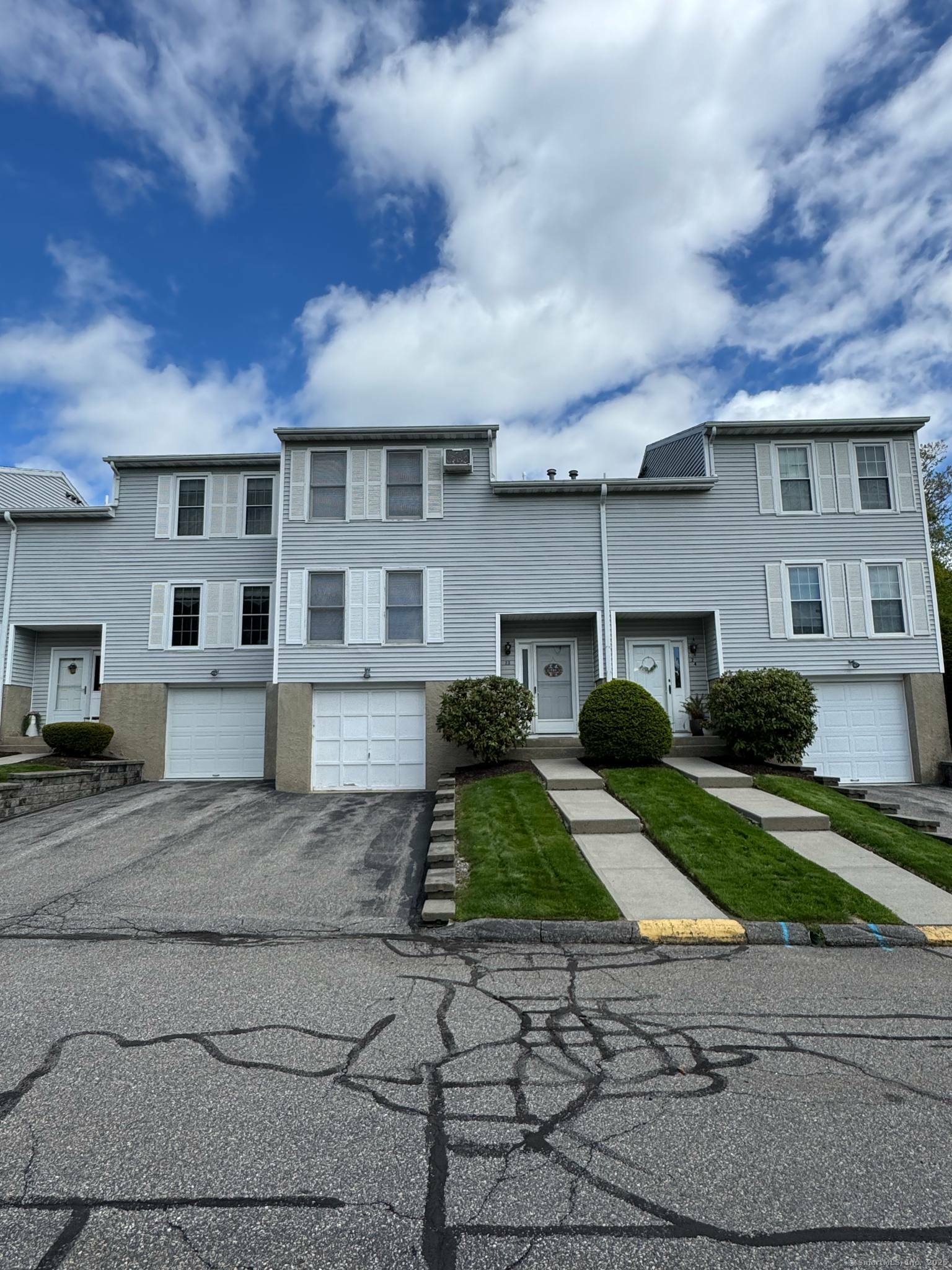 Property Photo: 23 Saint Andrews Close 23 CT 06790