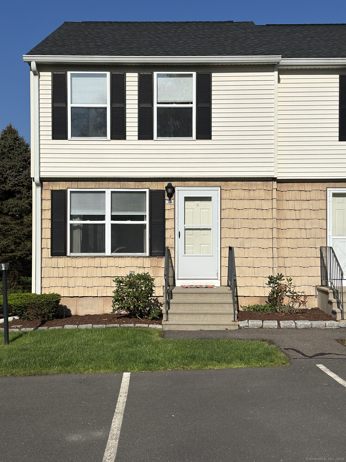 Property Photo:  34 Summersweet Drive 34  CT 06033 