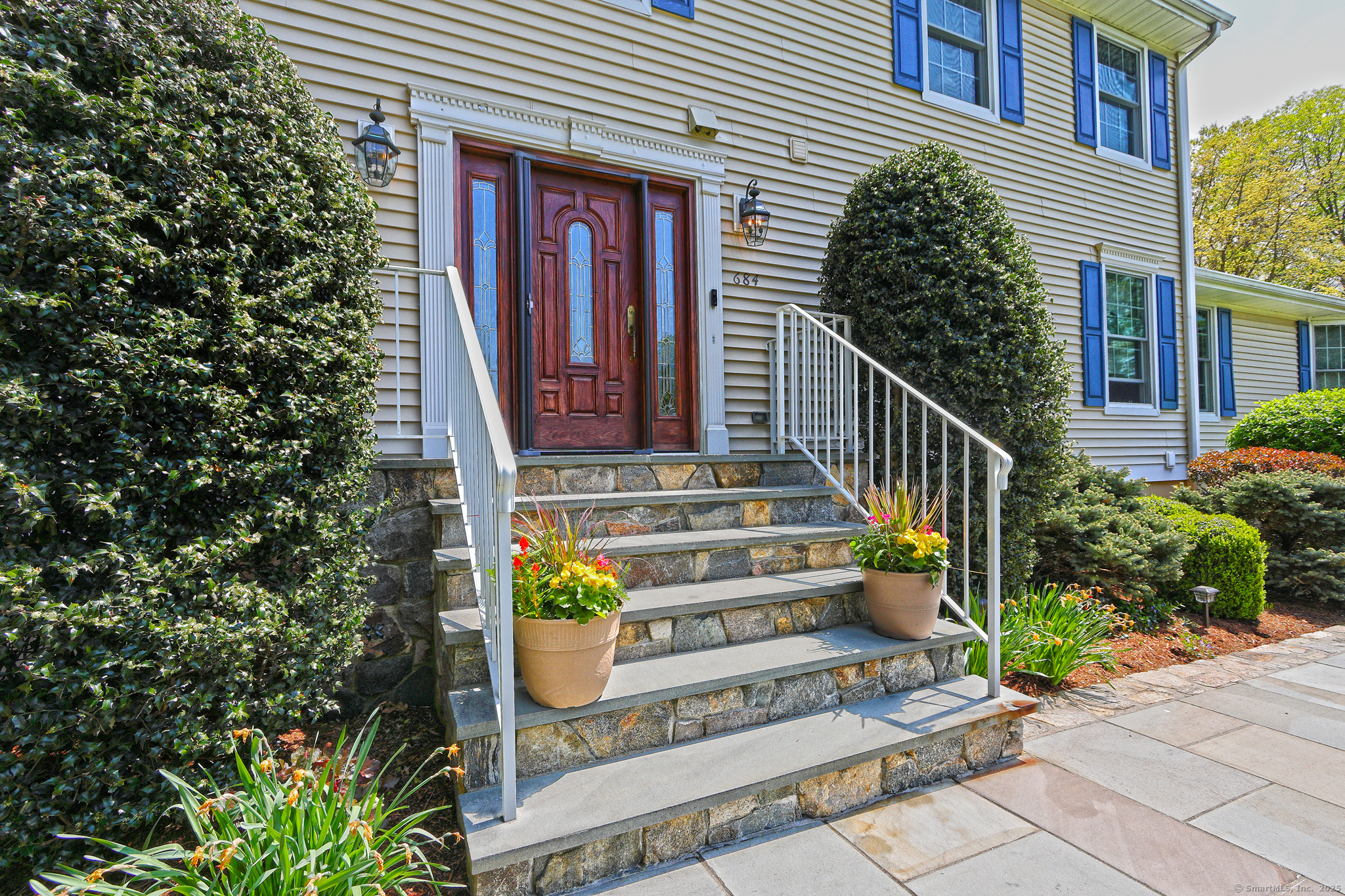 Property Photo: 684 Aspen Lane CT 06477