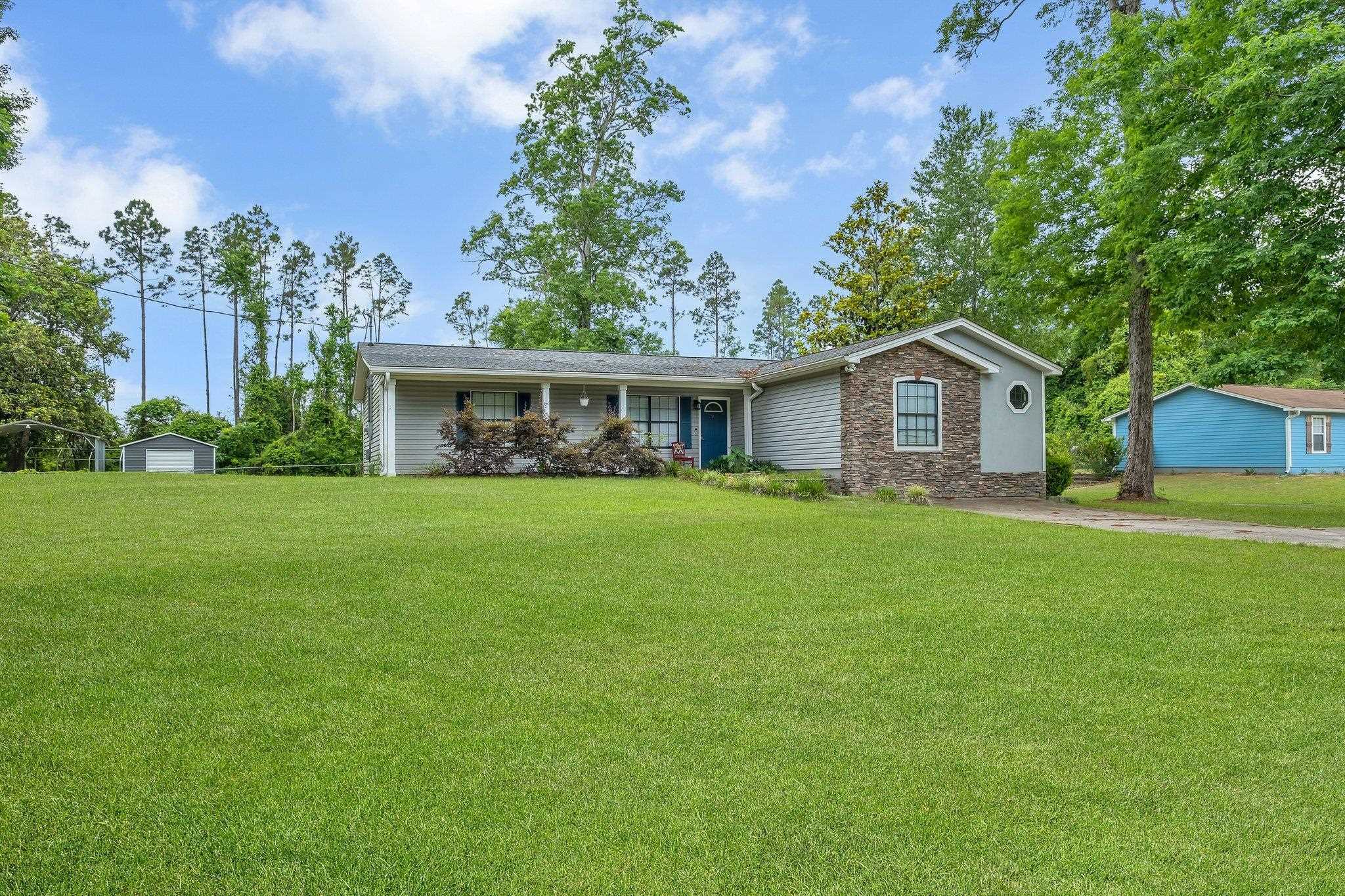 Property Photo:  172 Ann Circle  FL 32327 