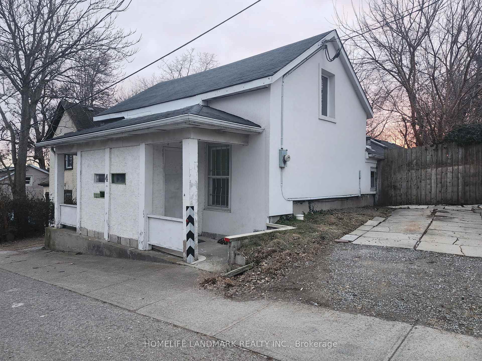 Property Photo:  4 Lundy'S Lane  ON L2R 4B8 