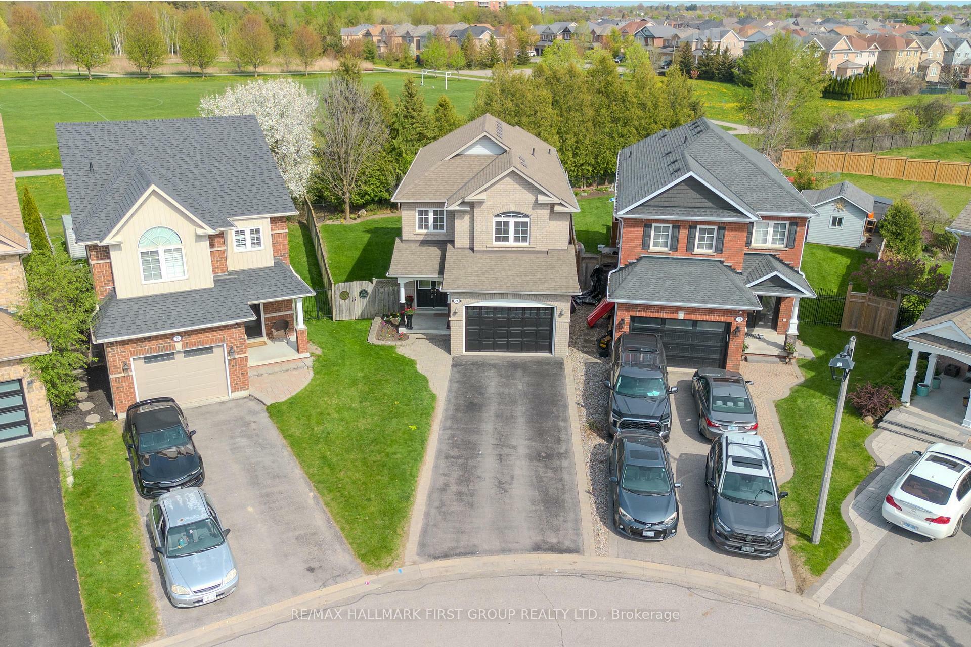 Property Photo: 21 Arlston Court ON L1R 3C2