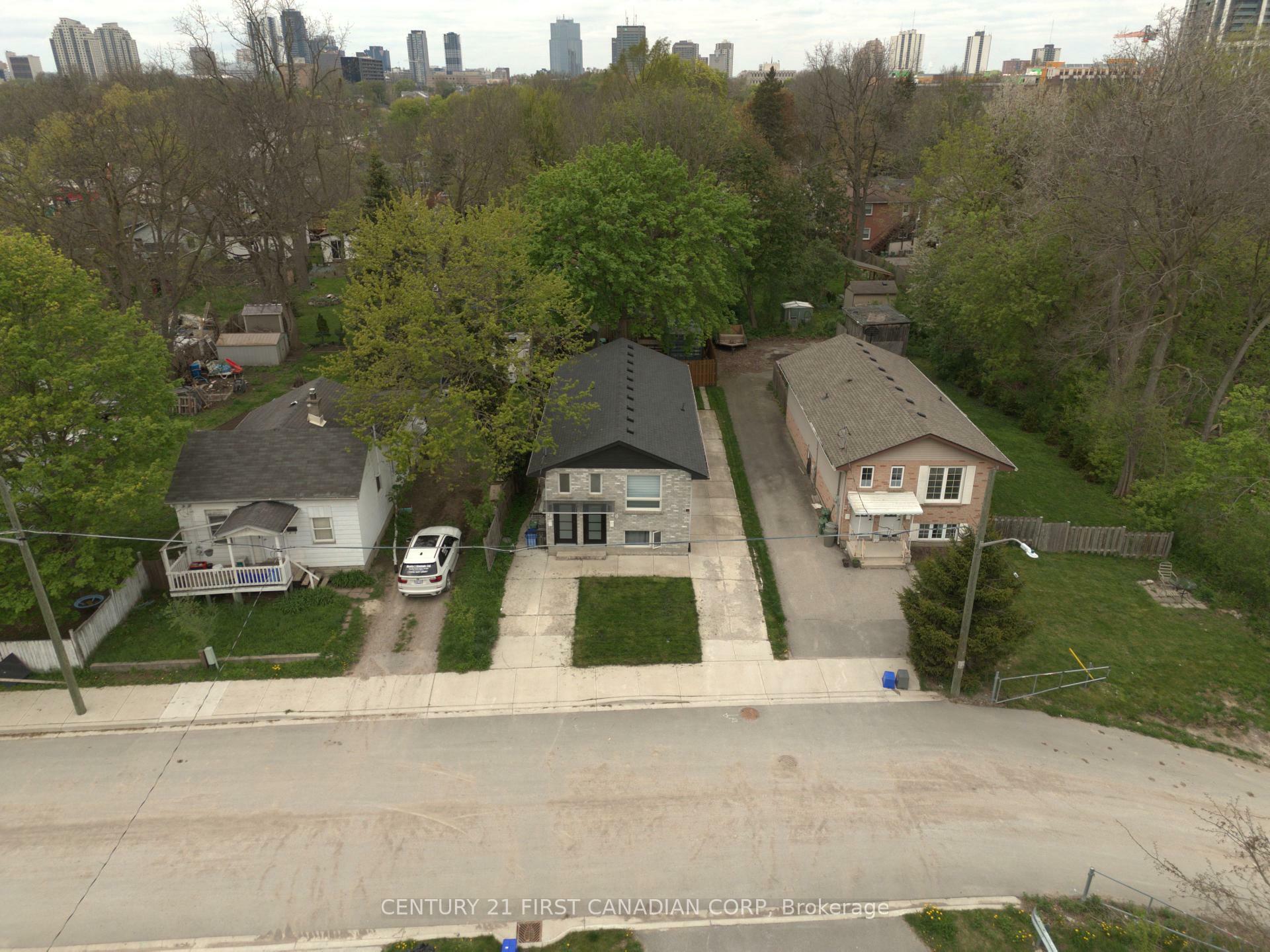 Photo de la propriété: 18 Watson Street ON N6C 1M9