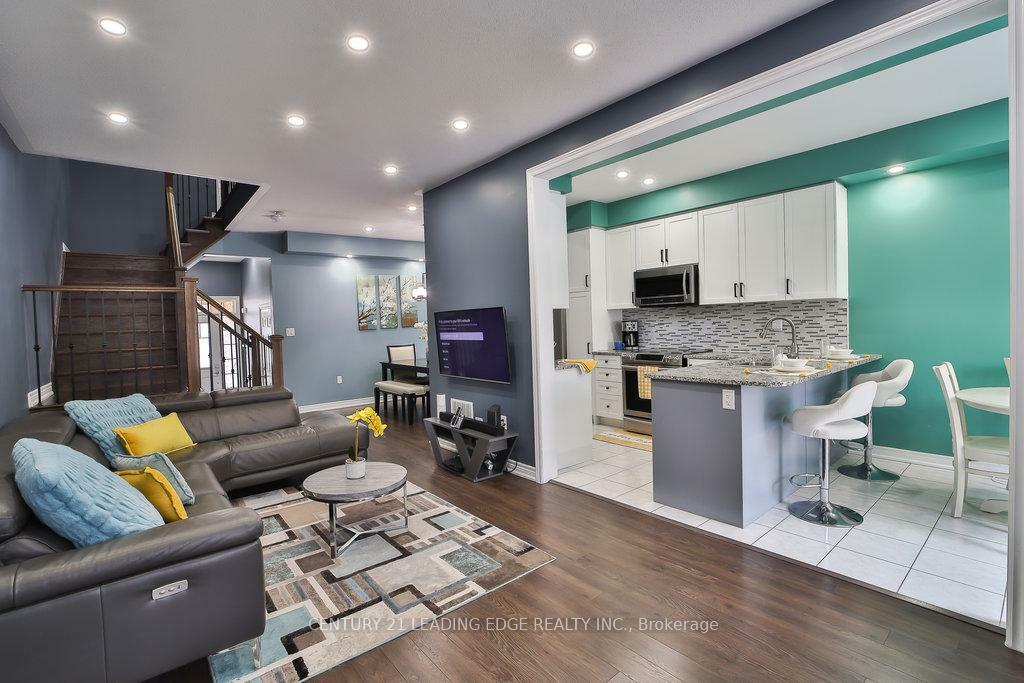 Property Photo: 40 Abigail Crescent ON L7C 4C7