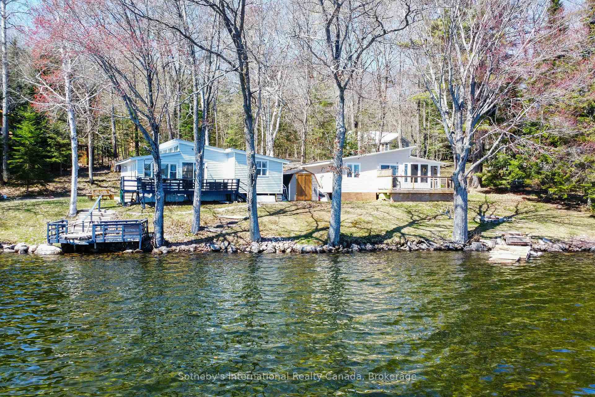 Property Photo: 1028 Hillcrest Lane ON K0M 1S0