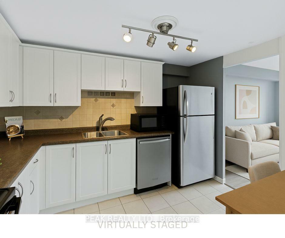 Property Photo: 50 Richmond Street E 629 ON L1G 7C7
