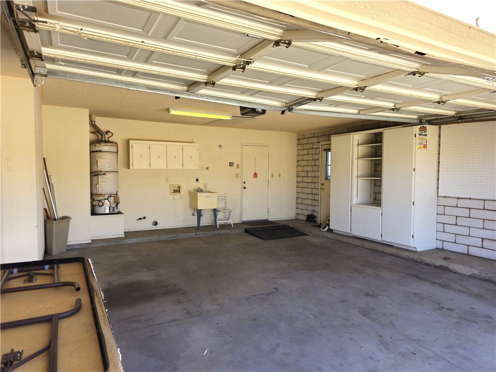 Property Photo: 1000 Canyon Hills Road AZ 86409