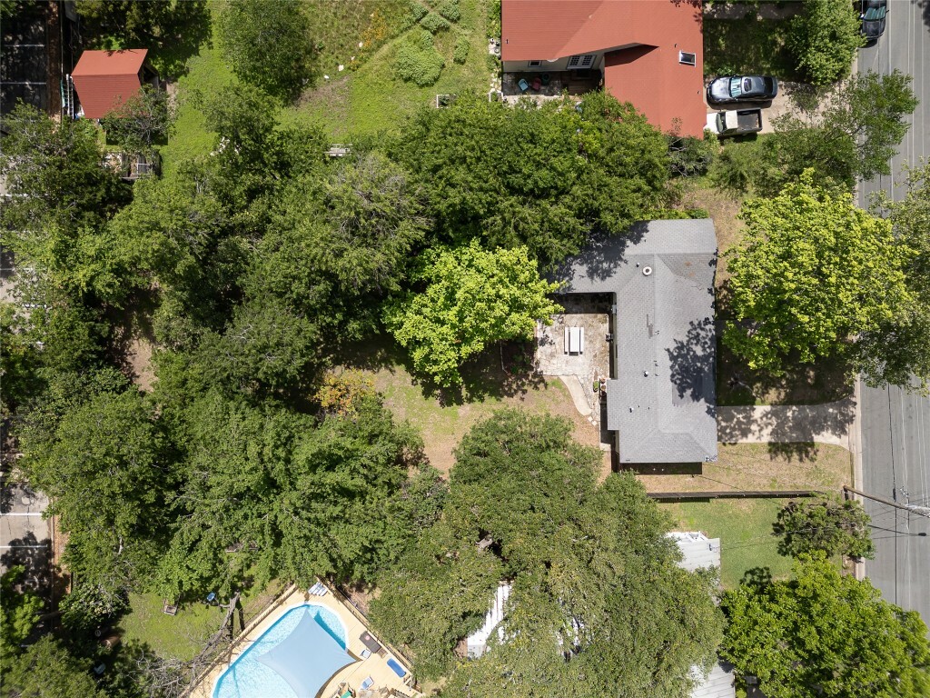 Property Photo: 906 Ruth Avenue TX 78757