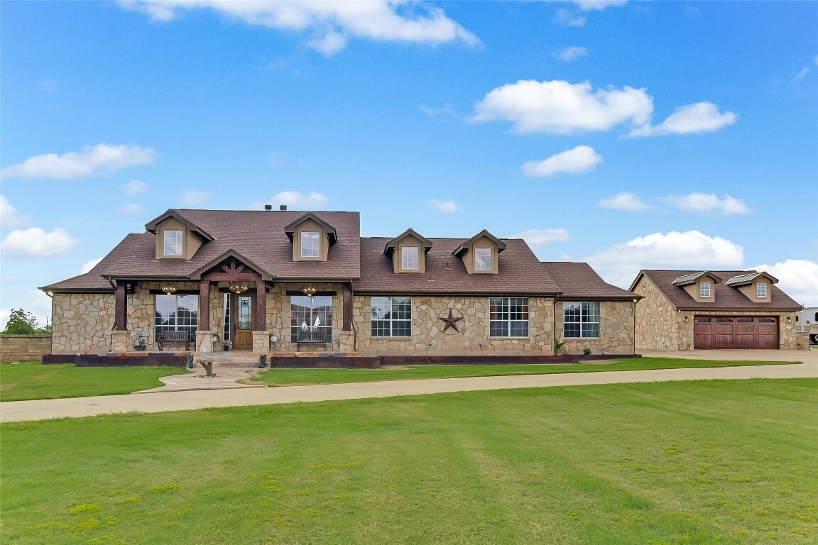 106 Deep Lake Drive  Liberty Hill TX 78642 photo