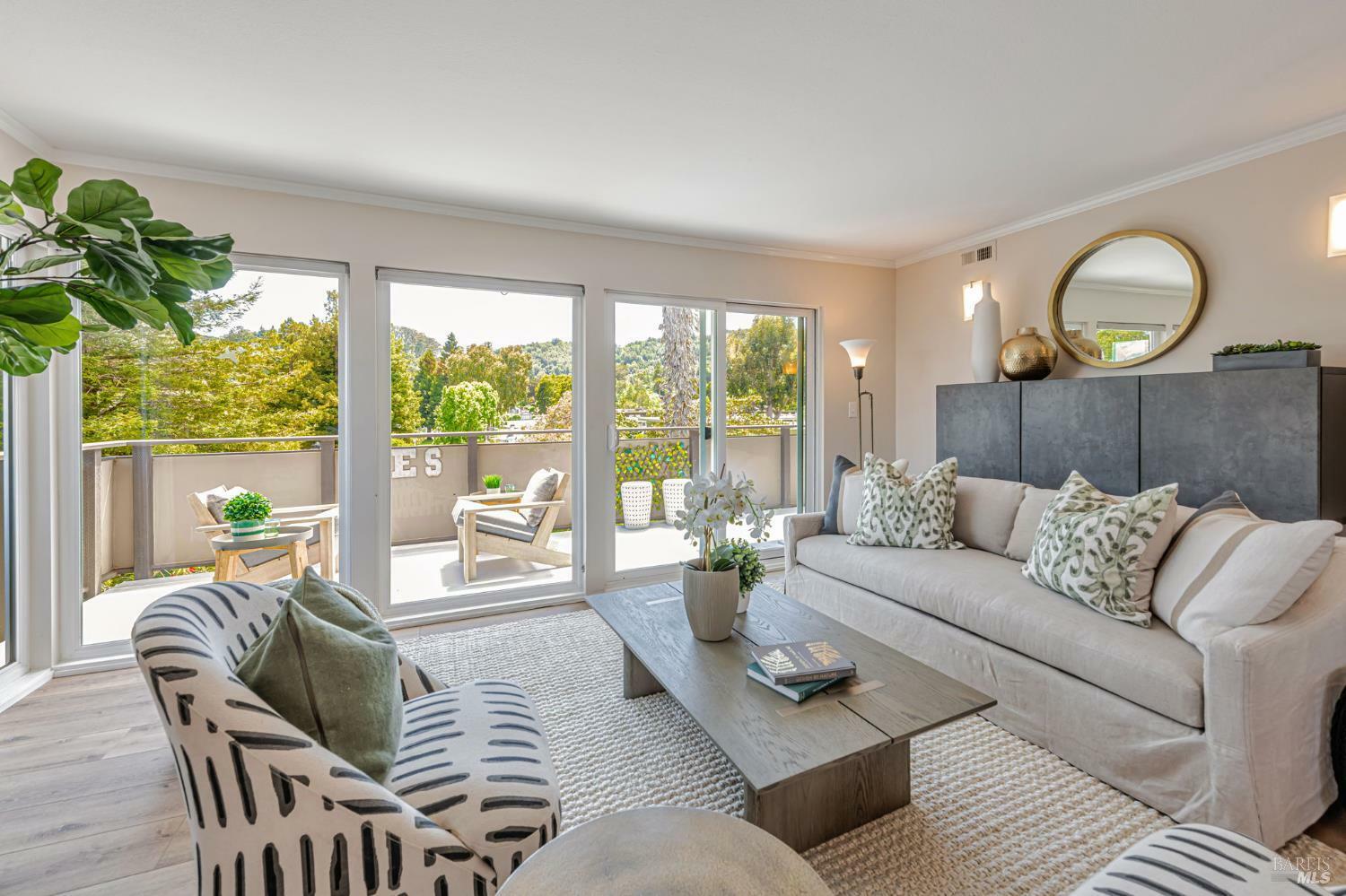 Property Photo: 6 Redwood Avenue CA 94925