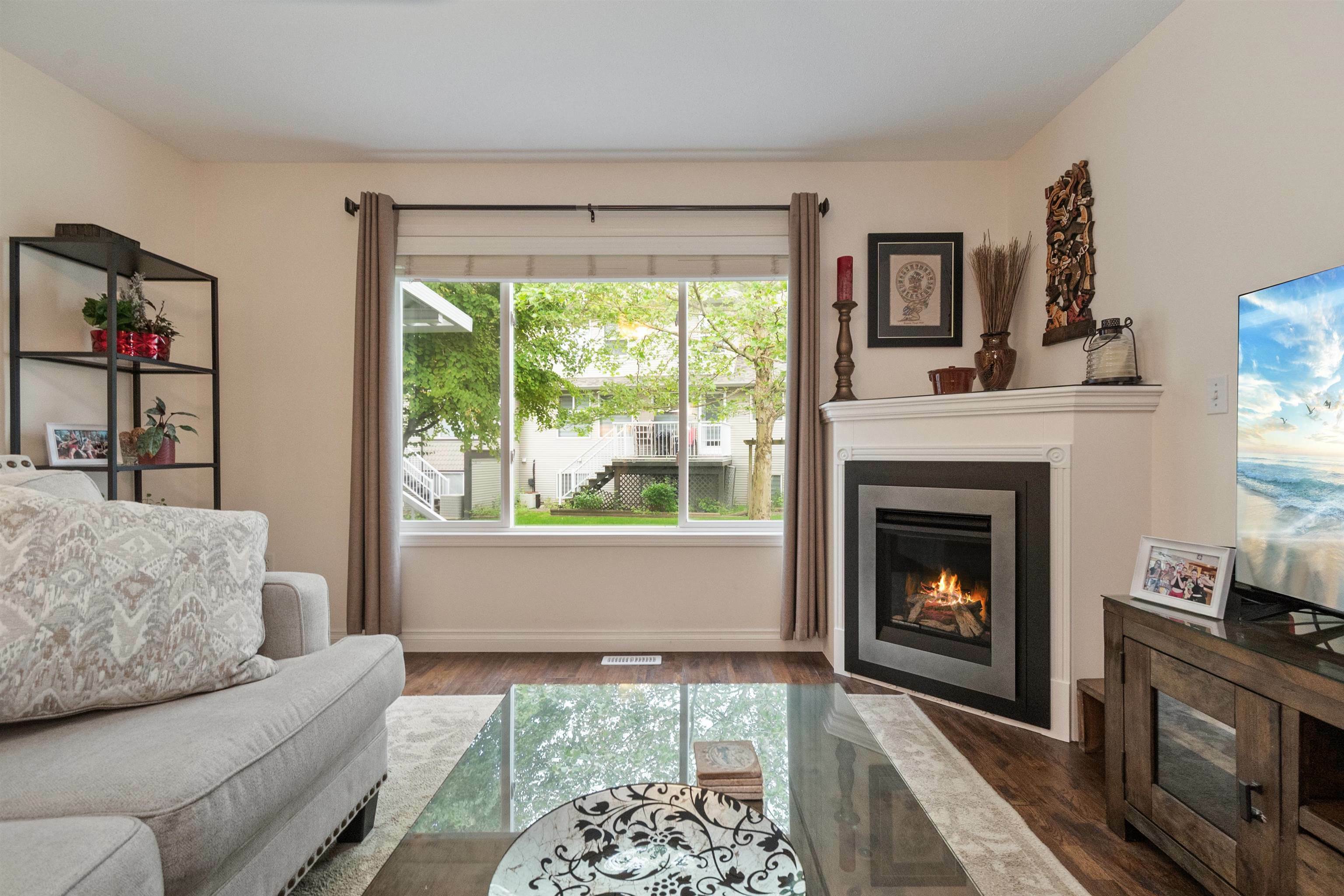 Property Photo:  46360 Valleyview Road 35  BC V2R 5L7 