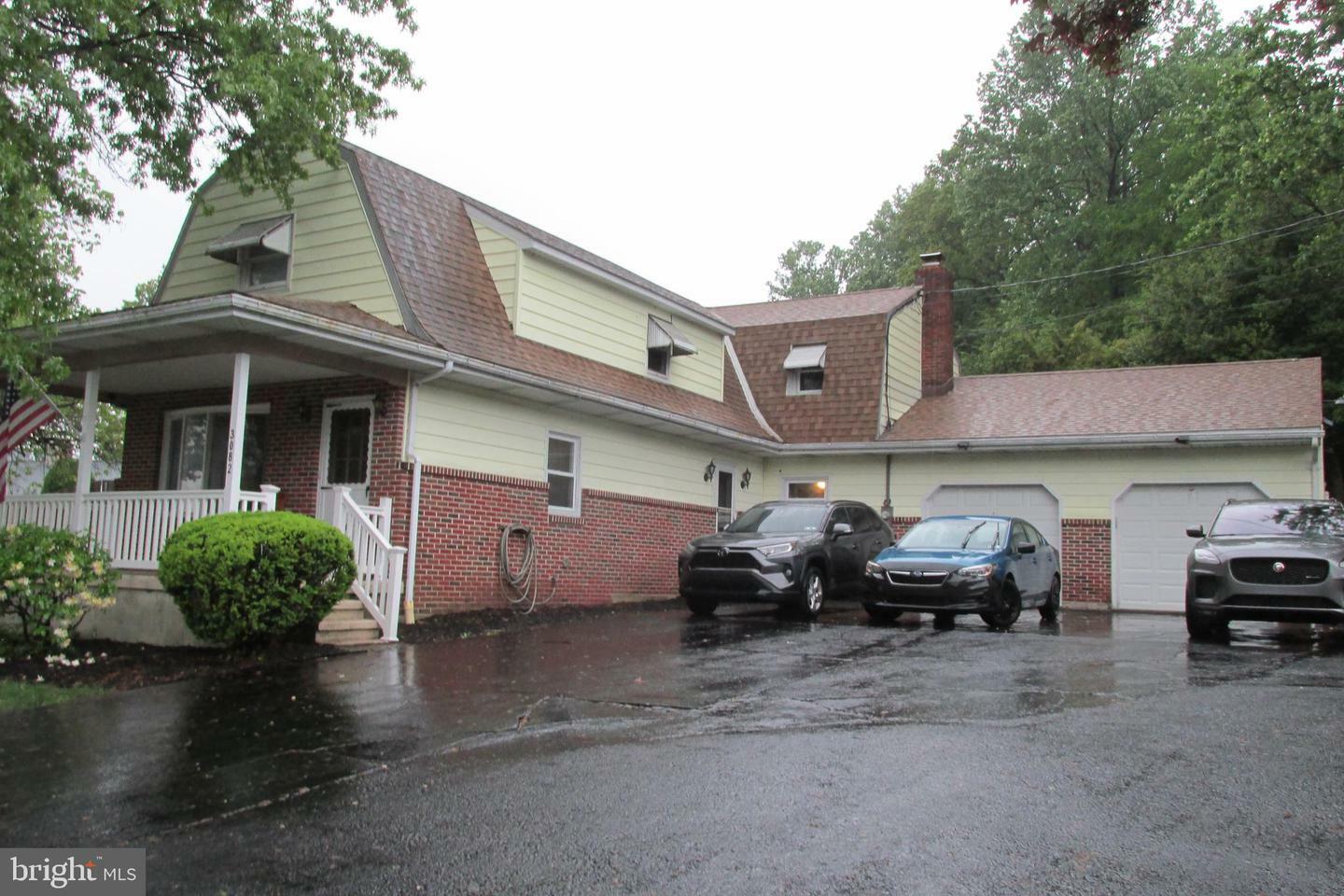 Property Photo: 3082 Pricetown Road PA 19560